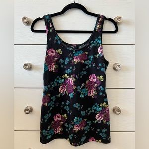 Forever 21 - Floral tank top - Medium (M)